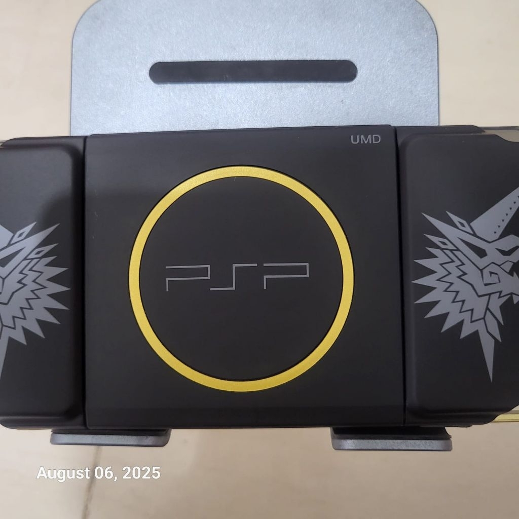PSP 3000 MONSTER HUNTER EDITION