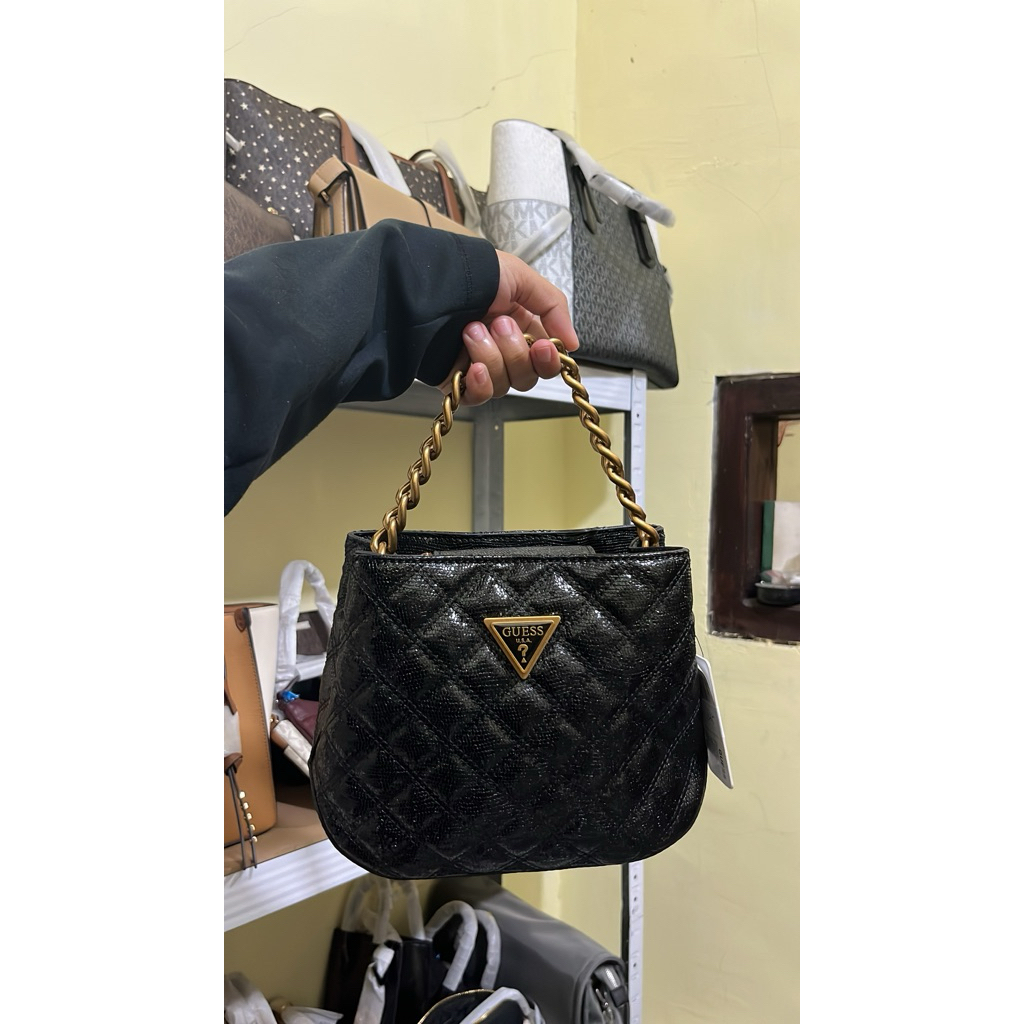 Guess Eire Small Bucket Bag