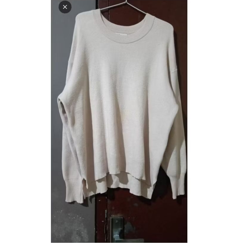 preloved sweater earth music & ecology