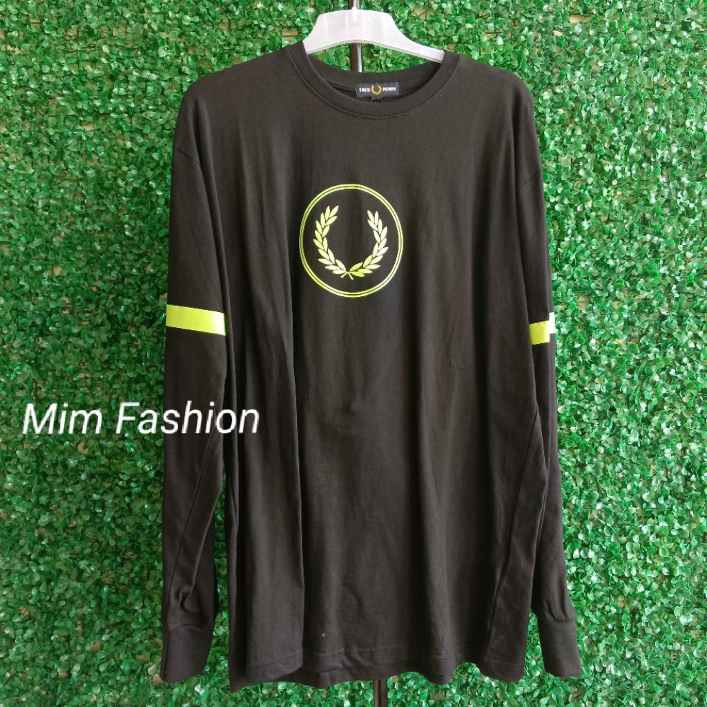 KAOS PRIA LENGAN PANJANG HITAM FRED PERRY ( XXL )