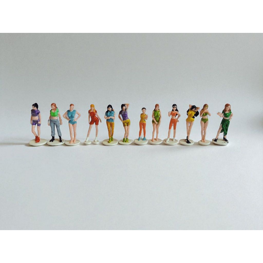 Miniatur/Maket Orang Wanita