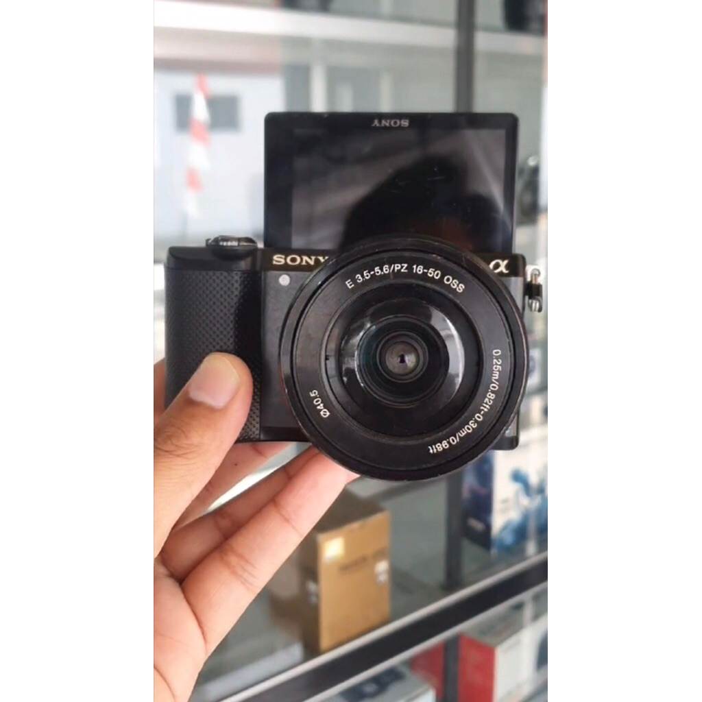 Mirrorless Sony a5000