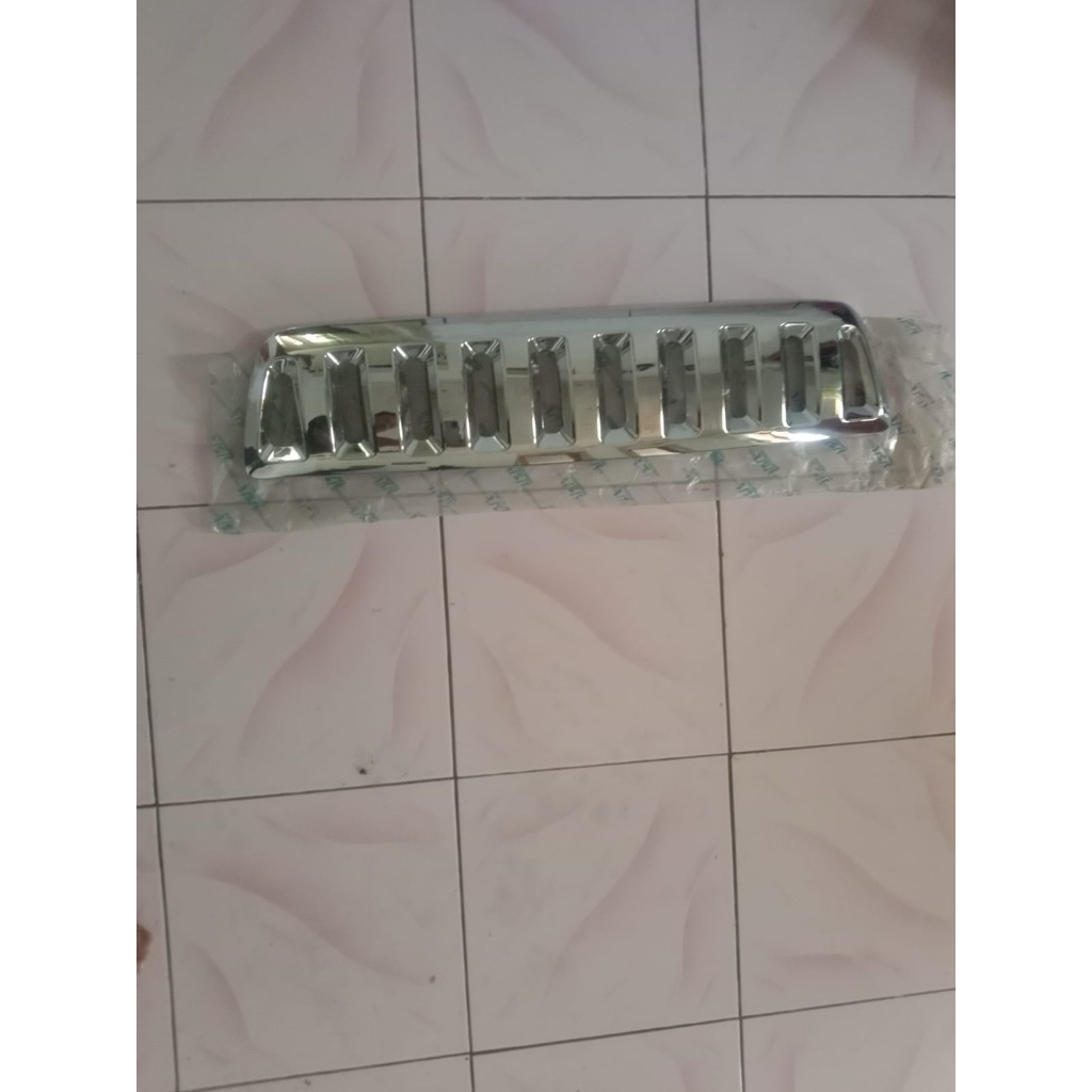 GRILL RUSH TERIOS 2008-2011 CHROME