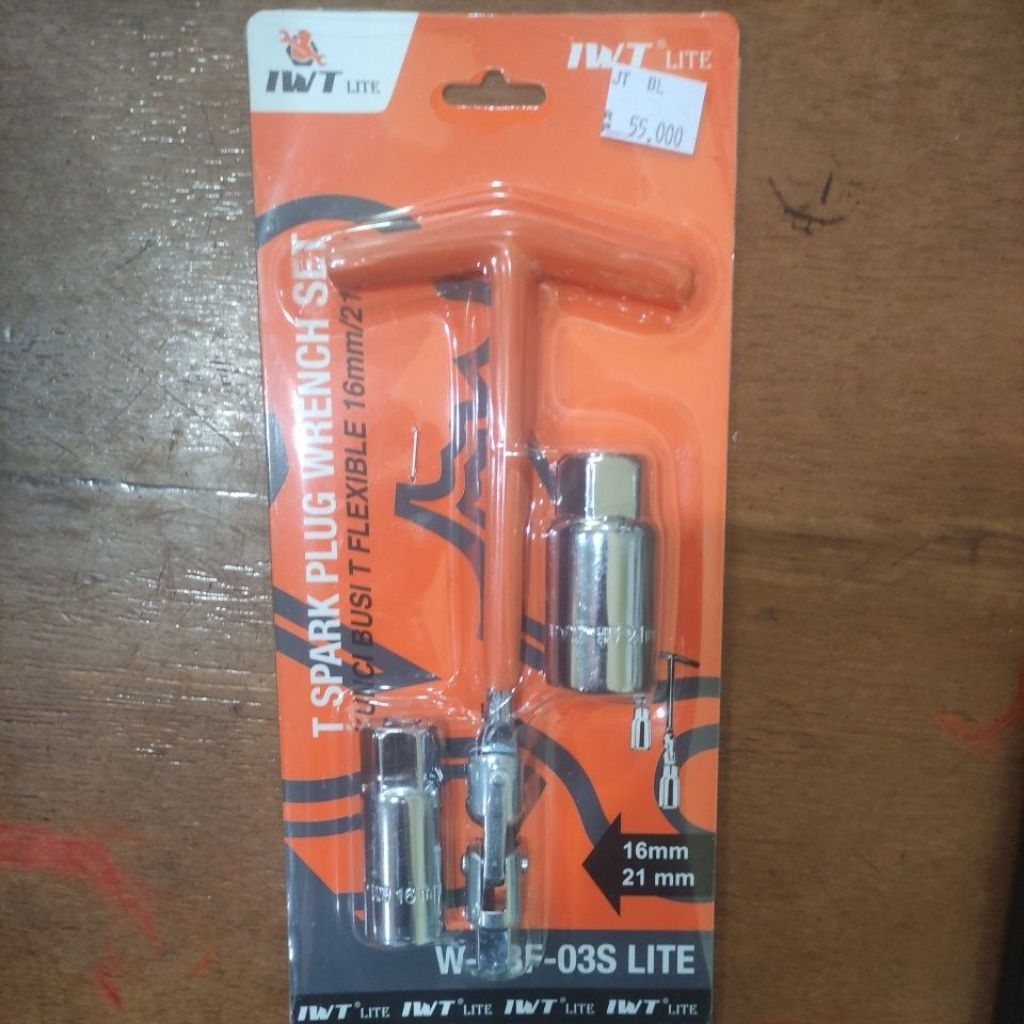 kunci busi flesibel IWT 16mm dan 21mm / kunci busi motor mobil IWT 16mm dan 21mm / kunci pembuka bus