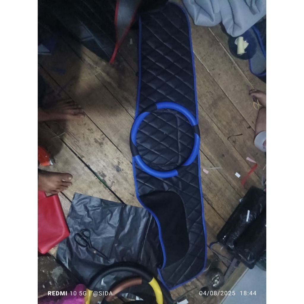 taplak dasbor mobil Dyna Dutro + sarung setir