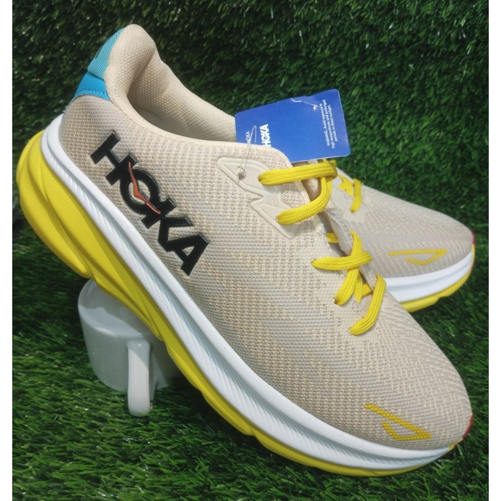 HOKA CLIFTON 9