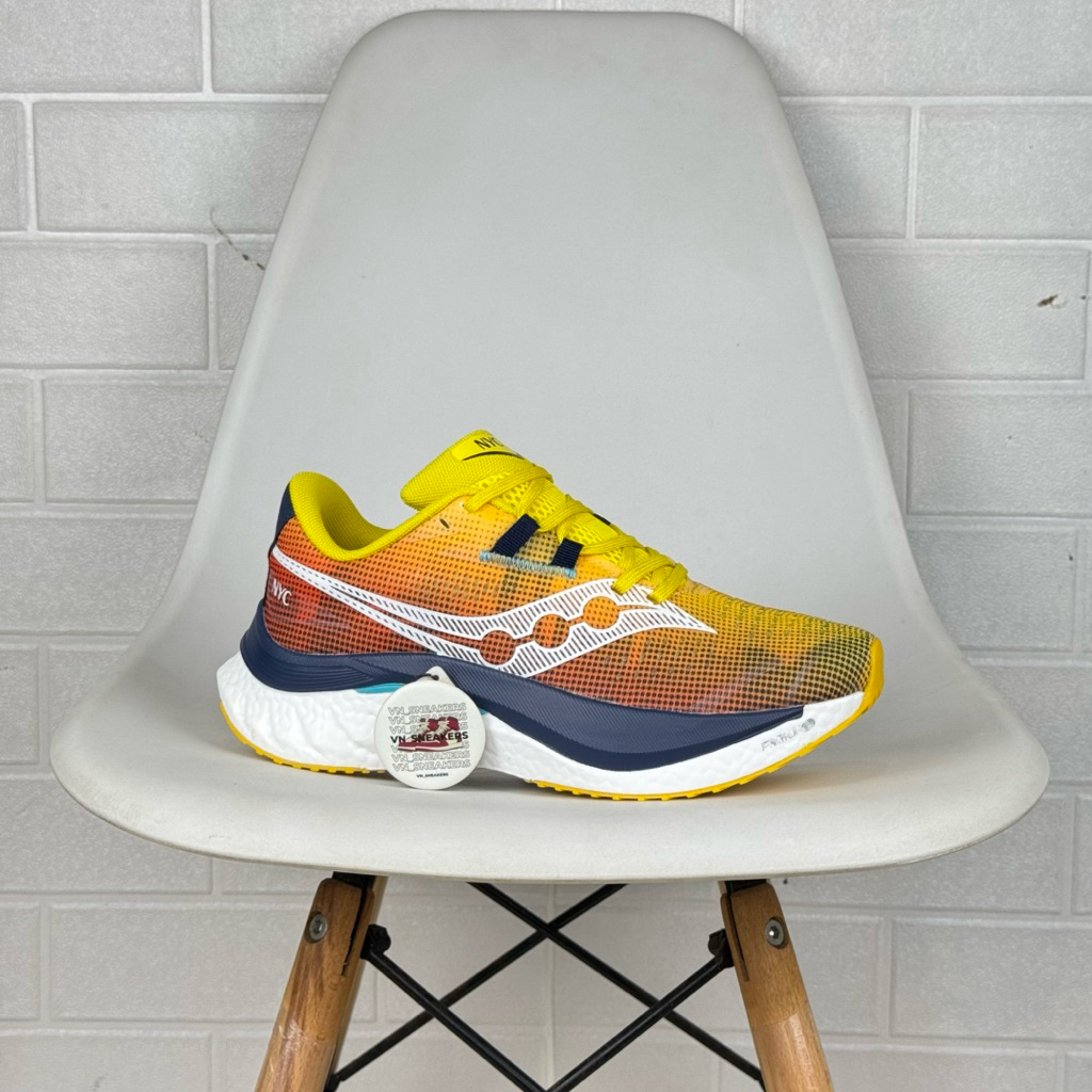 Sepatu Saucony Endorphin Speed 4 'NYC'