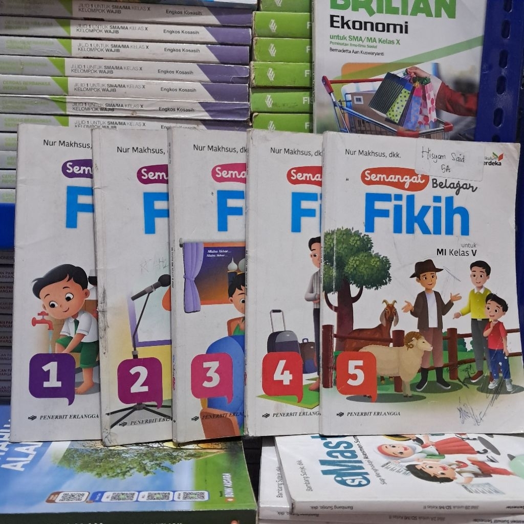 buku bekas ori kurikulum merdeka SEMANGAT  BELAJAR  FIKIH UNTUK SD/MI  KELAS 1,2,3,4,5,6 ERLANGGA