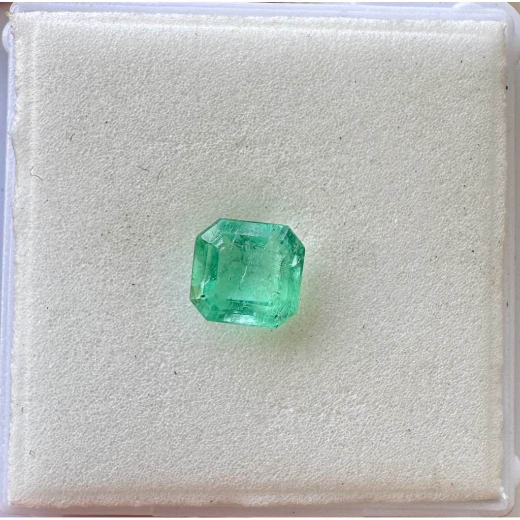 Natural Emerald beryl zamrud colombia