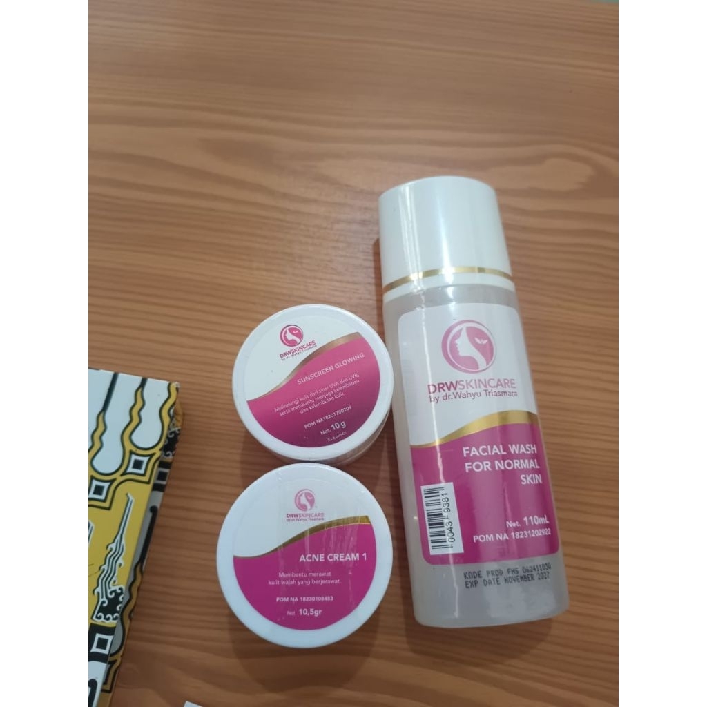 Krim pencerah DRW Skincare