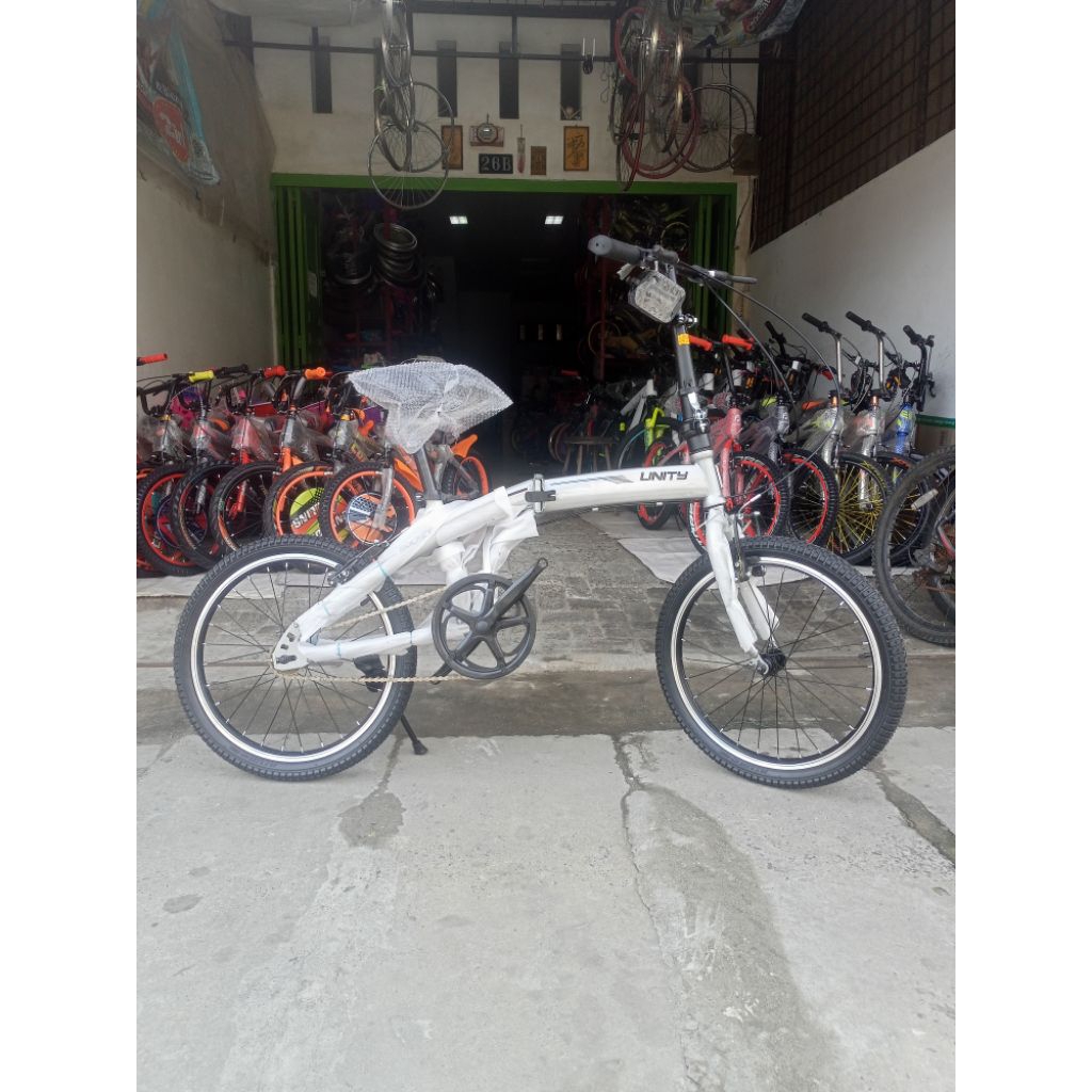 sepeda lipat merk unity  dan velion 20 inci