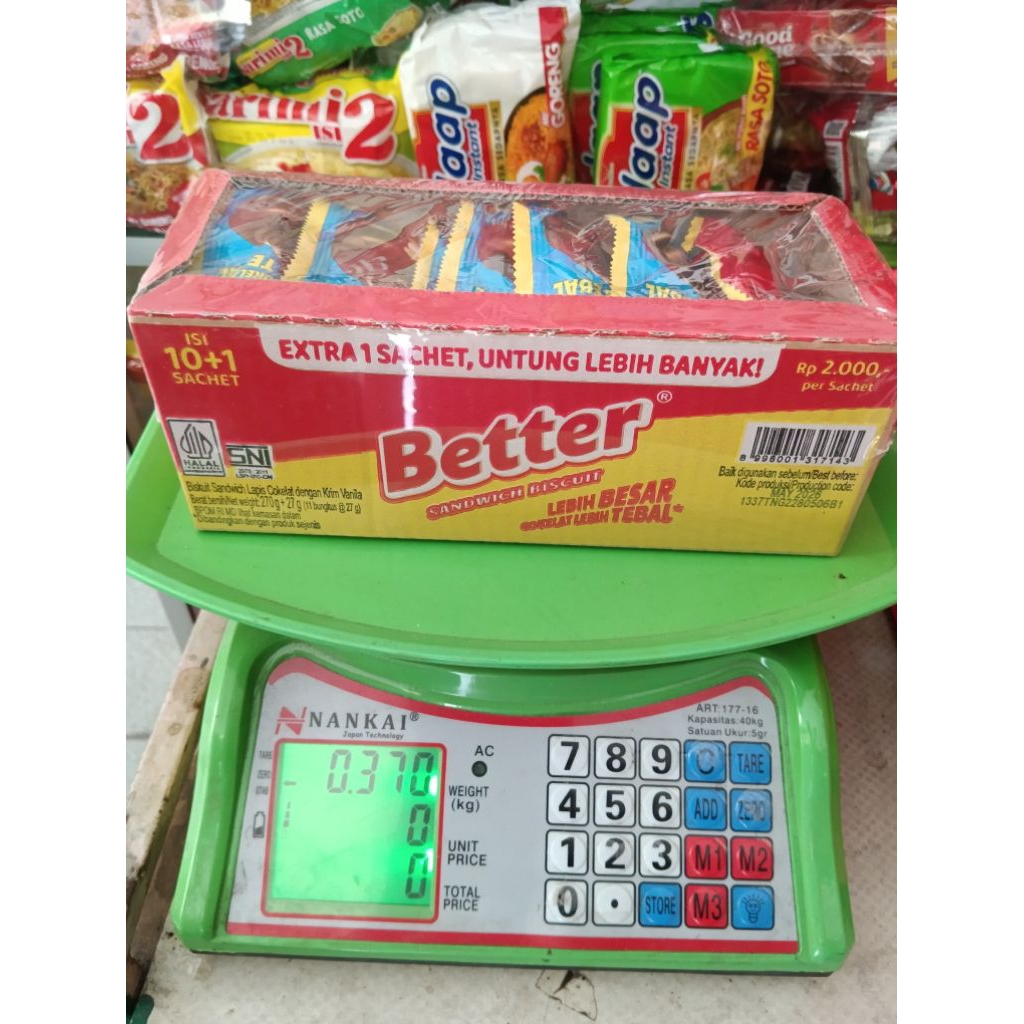 

better sandwich biskuit isi 10