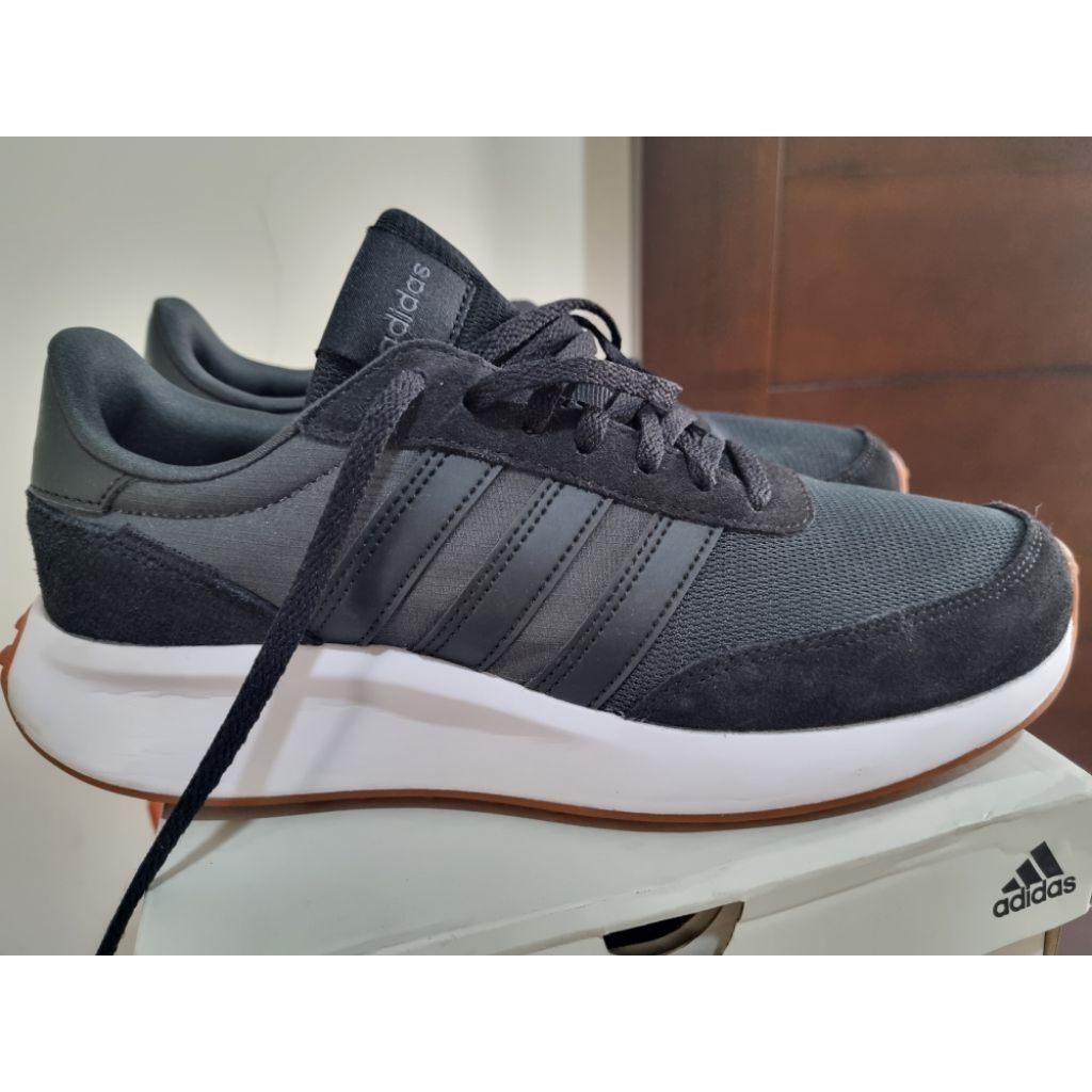 Adidas Men Sportswear Shoes Run 70s Sepatu Pria  - Second