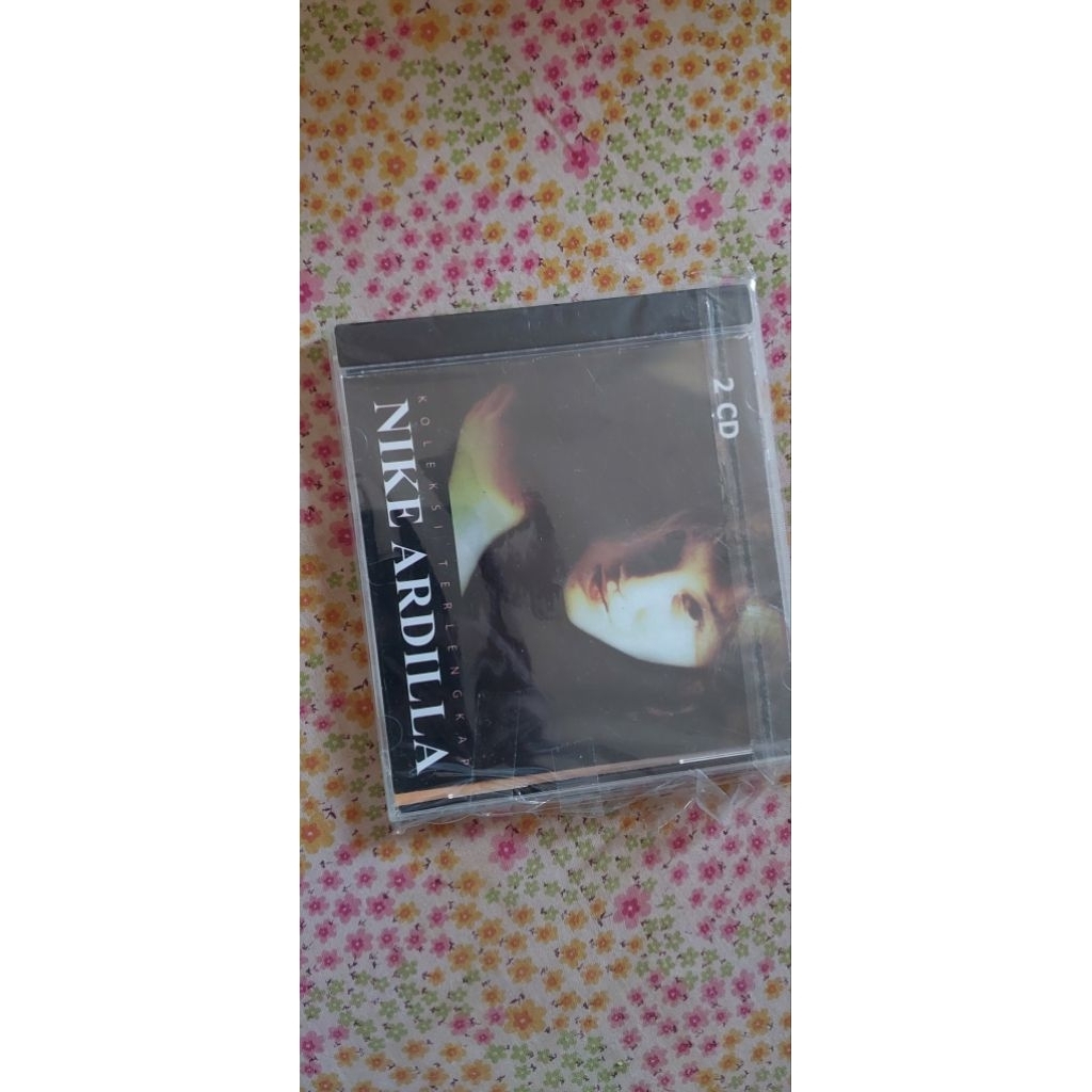 CD kaset koleksi lengkap NIKE ARDILLA BEST ALBUM 2 cd