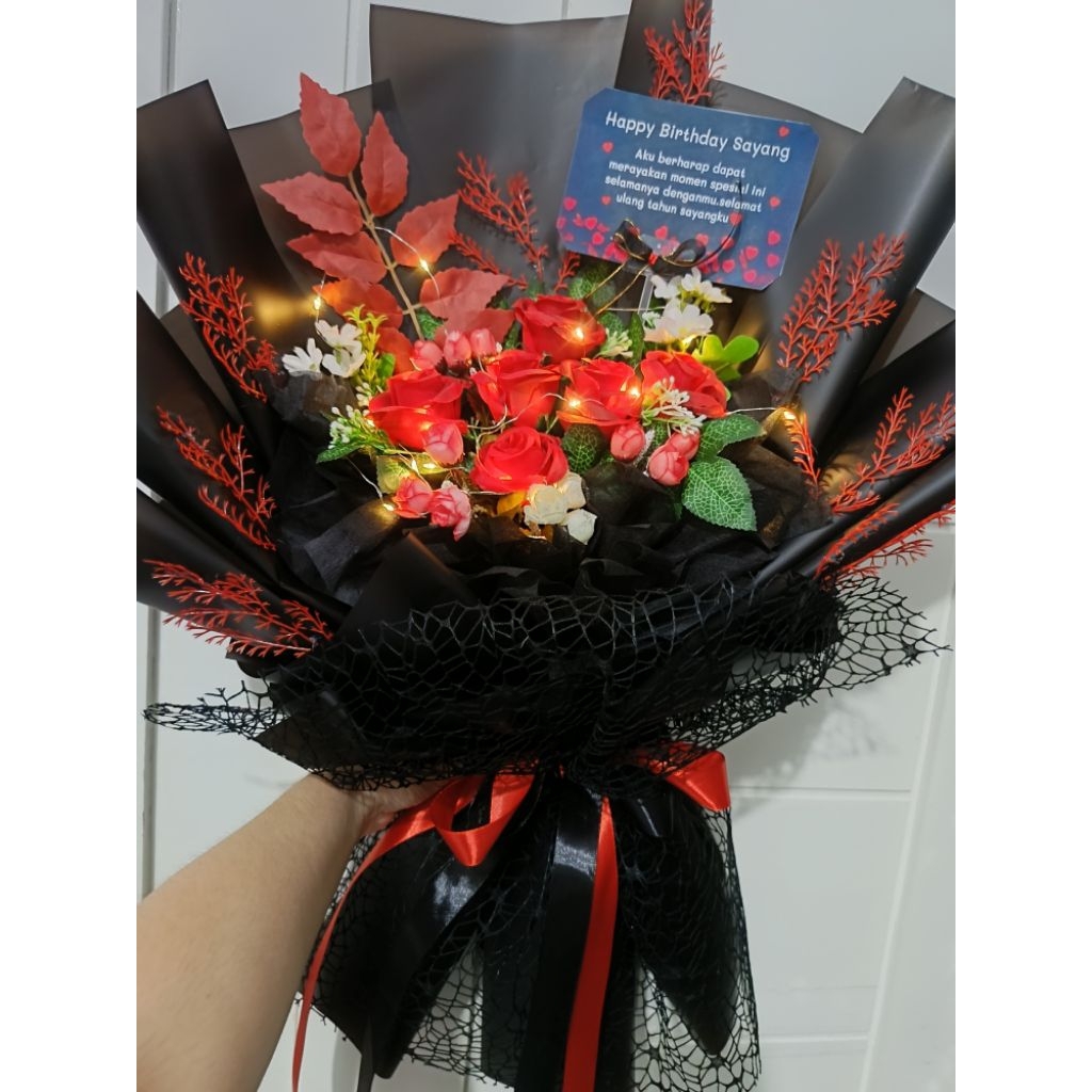 

BUKET BUNGA / BUKET WISUDA / BUKET ULTAH / BUKET GURU / BUKET VALENTINE / BUKET LAMPU / BUNGA / KADO / HAMPERS / GIFT