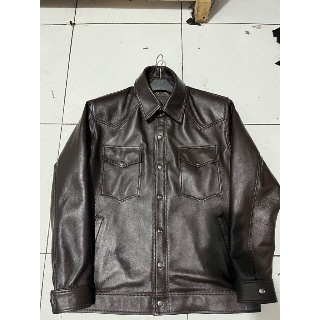 Jaket Kulit pria Model levis elegant