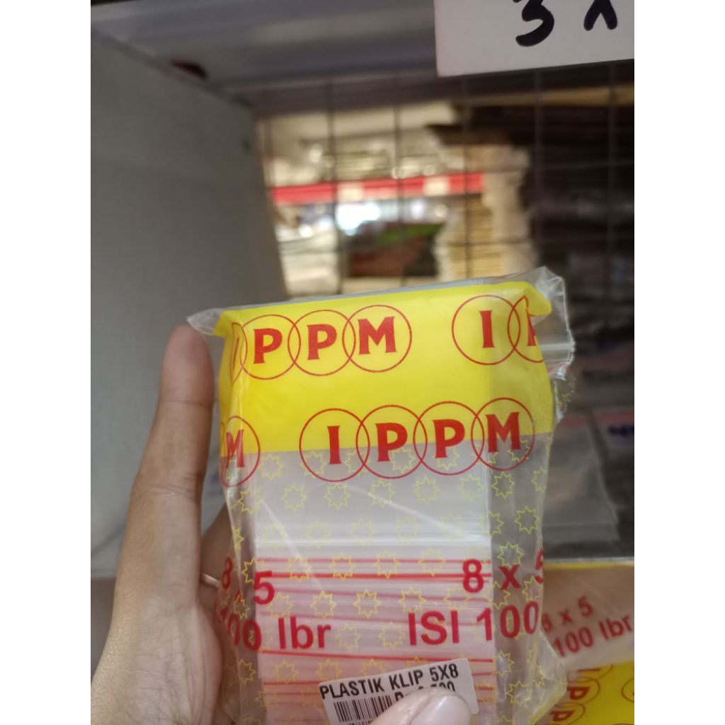 

plastik klip 5x8 isi 100 lembar
