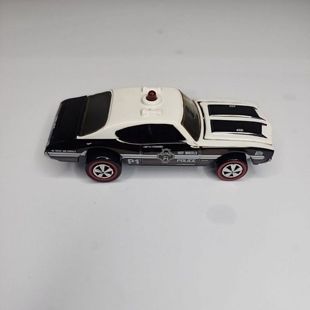 HOT WHEELS OLDS 442 POLICE