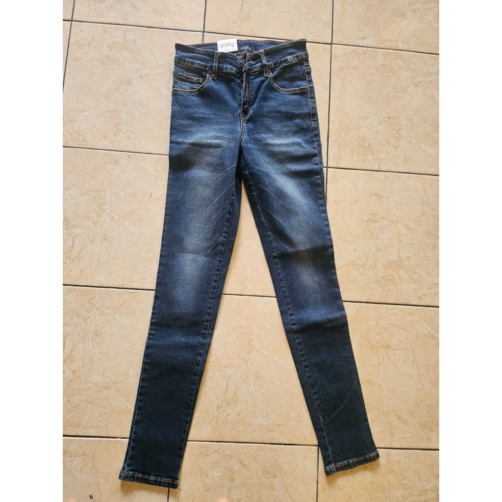 celana jeans Benhill