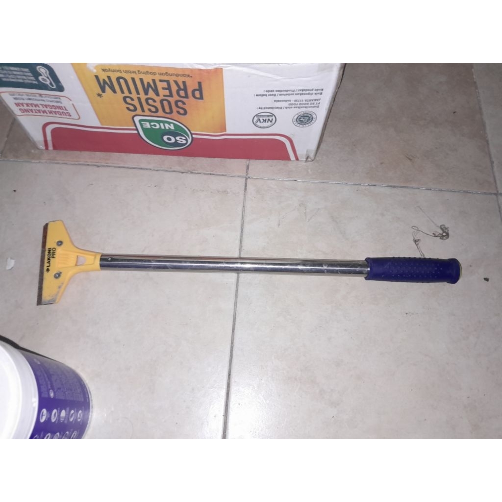 

stik silet cutter pengelupas cat mebel / pemotong