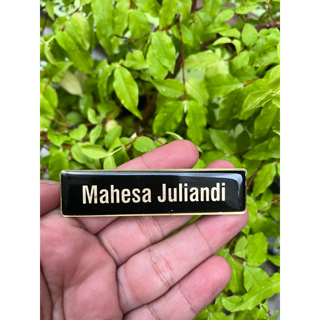 

Name Tag atau Nama Dada kuningan full Resin