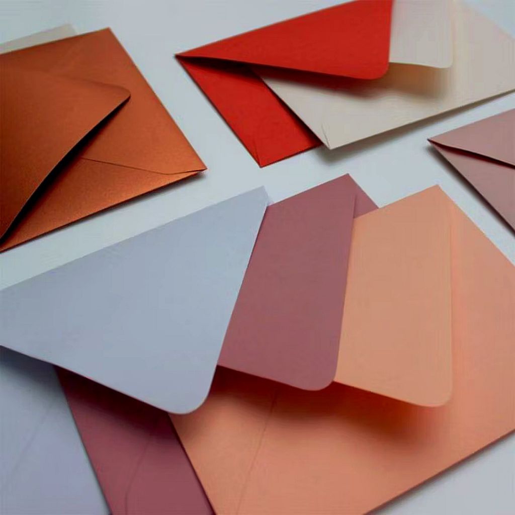 

Amplop Vintage Premium