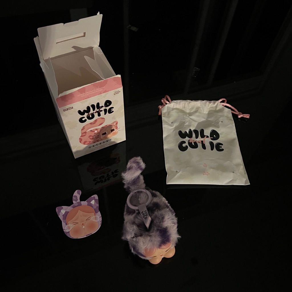 

NEW BELOM PERAH DIPAKE wild but cutie wbc crybaby popmart neon cutie (camo vintage vanilla pink denim) N