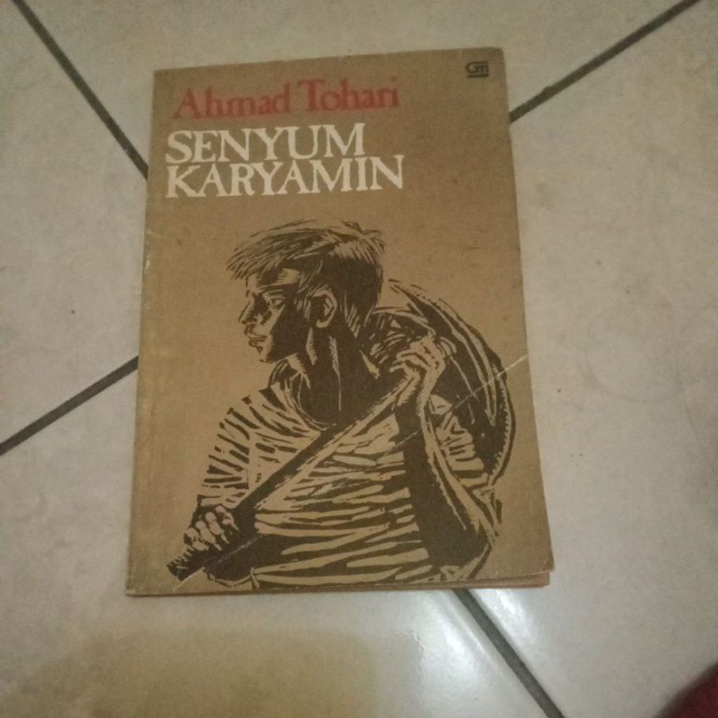 buku senyum karyamin - Ahmad tohari