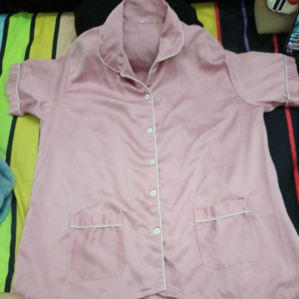 Preloved Baju Piyama Satin Tidur Dusty Pink Ukuran M L muat