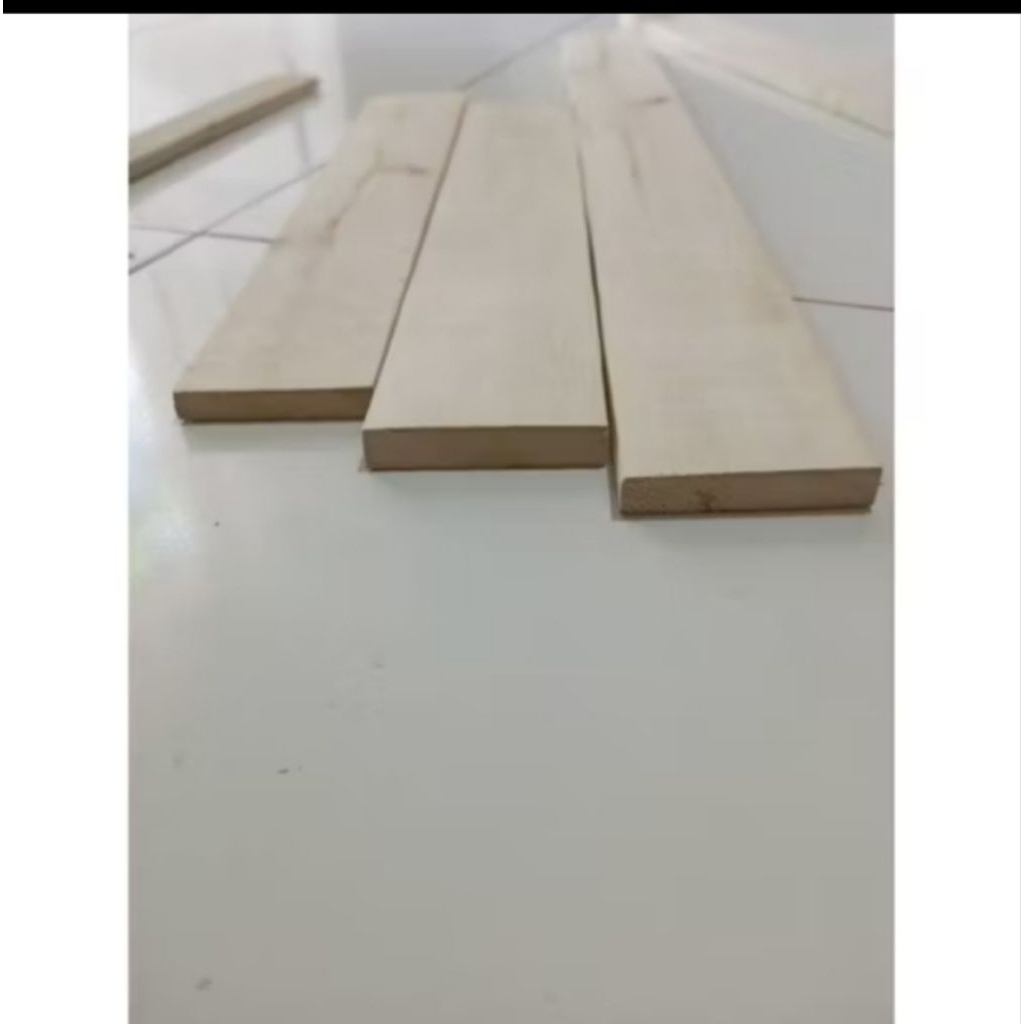 List Reng kayu Tipis Jati Belanda Panjang 50 Cm UK. 1cm x 5 Cm Sudah  finishing Halus