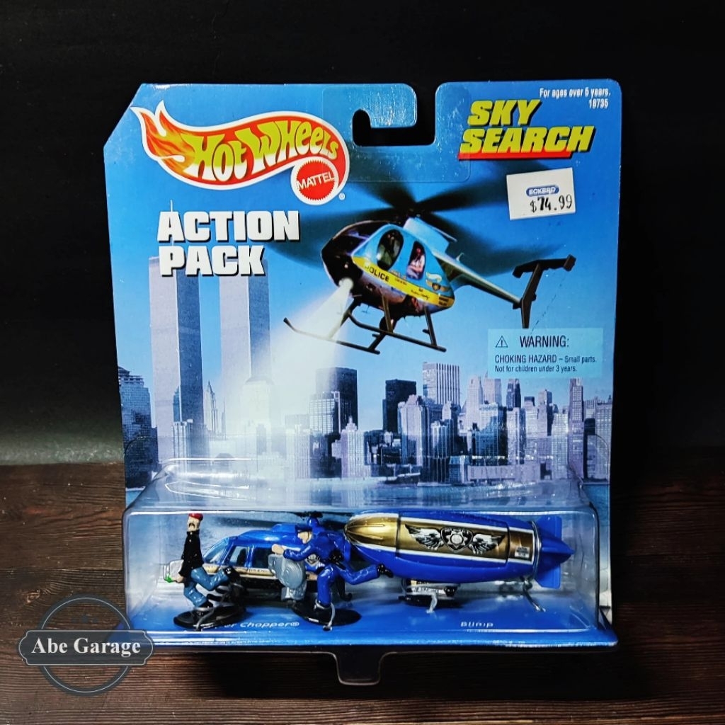 Hot Wheels Action Pack Sky Search Zeppelin Helicopter figure
