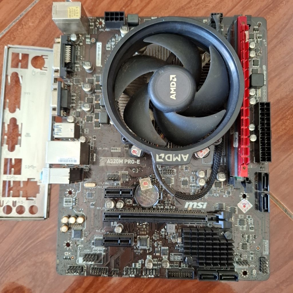 PAKETAN COMPUTER RYZEN 5 2400G