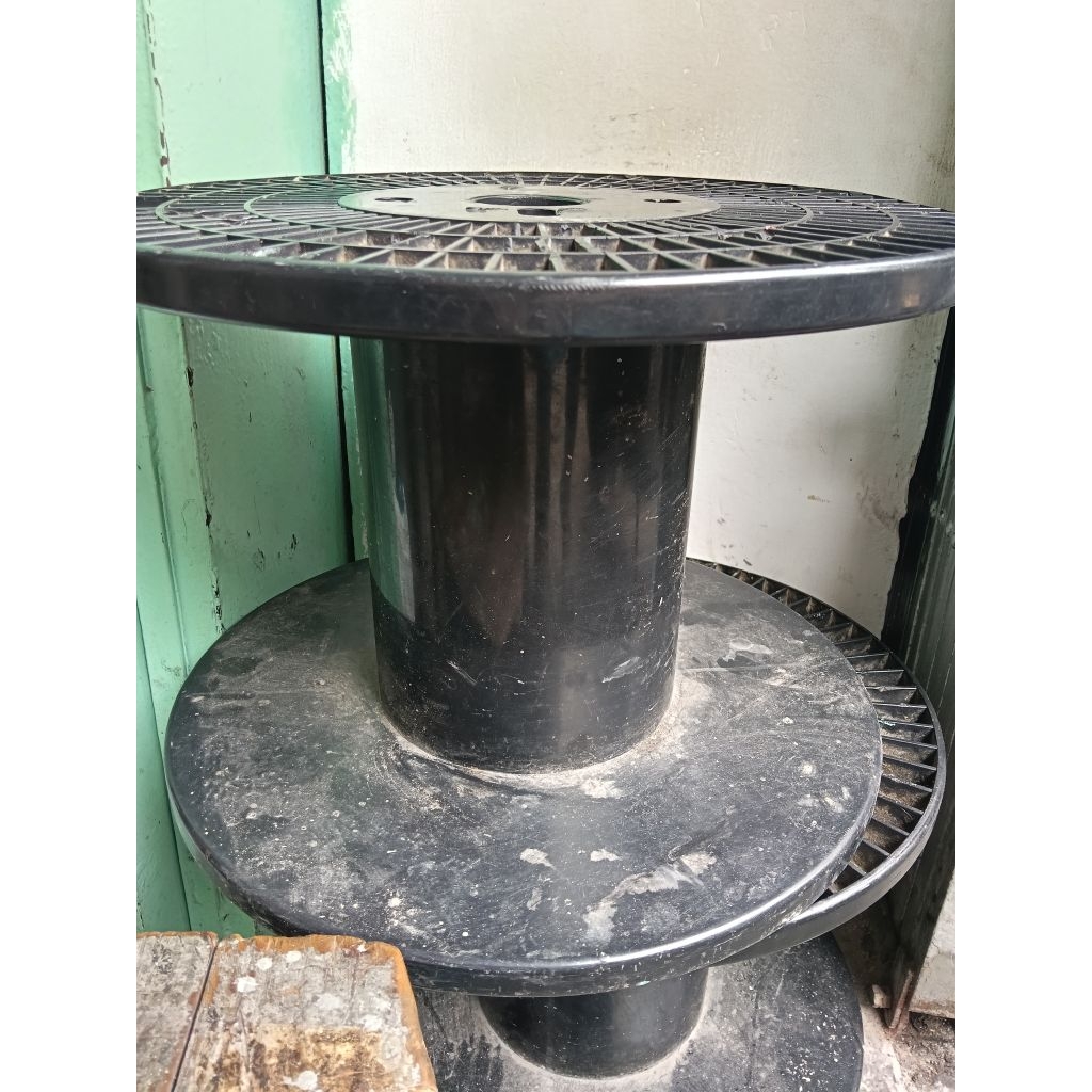 KELOSAN /BOBIN UKURAN BESAR (JUMBO) EX GULUNGAN KAWAT TEMBAGA SUPRAME. TUNGKUL KABEL /GLONDONG TEMPA