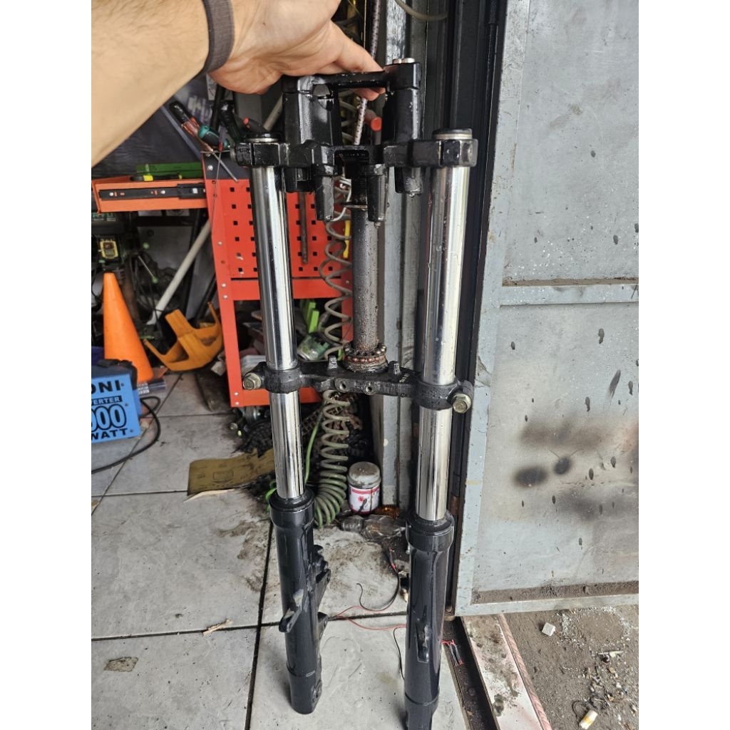 shock depan Vixion original