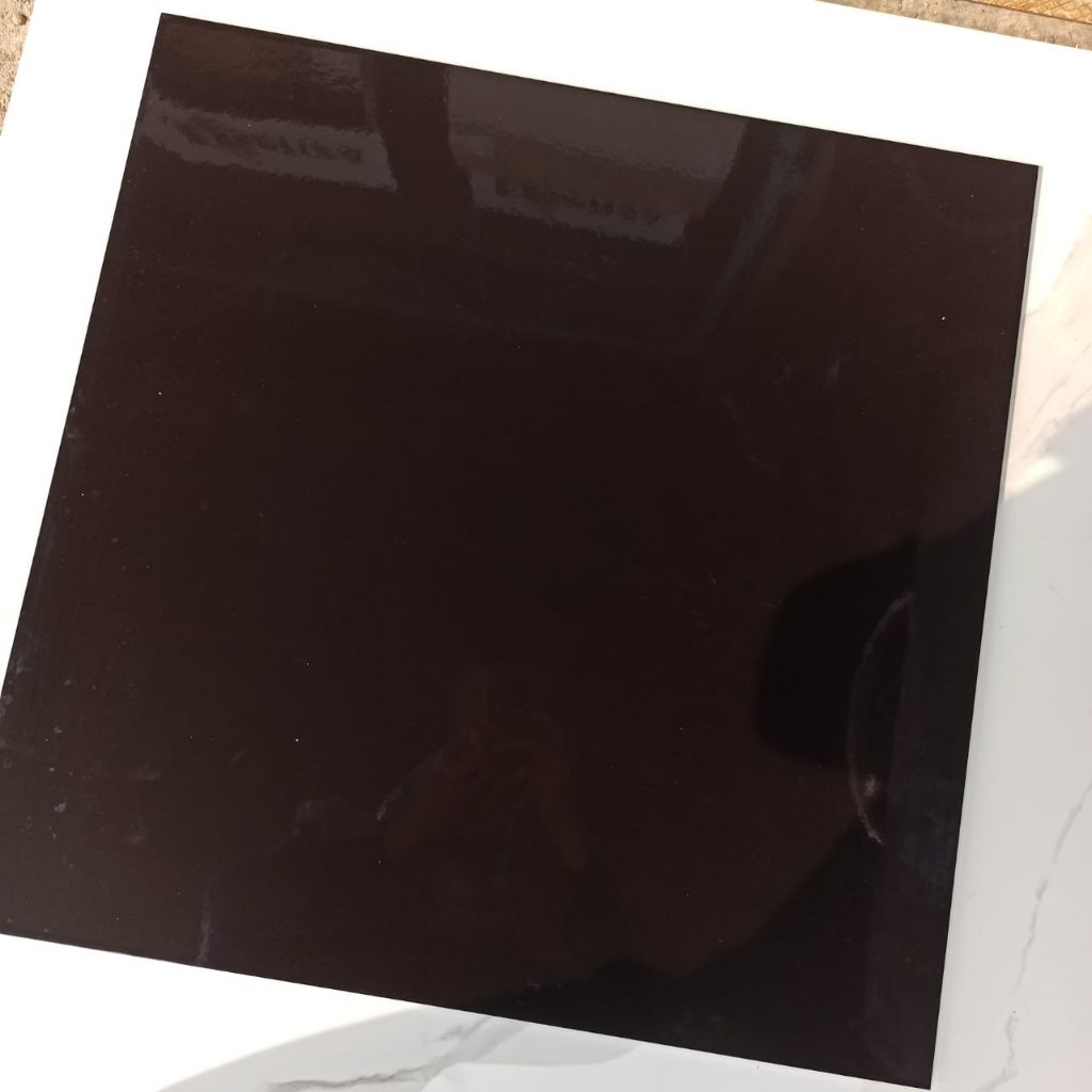 keramik lantai 60x60/keramik lantai polos/keramik hitam polos/keramik glossy/keramik dinding/keramik