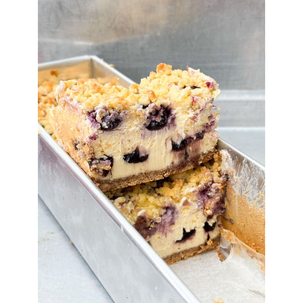 Crumble Cheesecake Slice