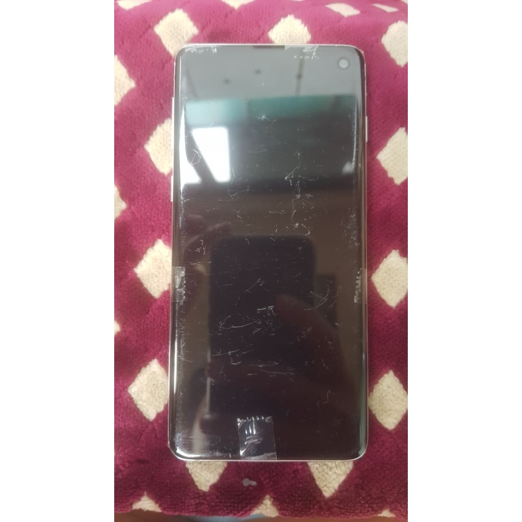 lcd + perangkat samsung s10