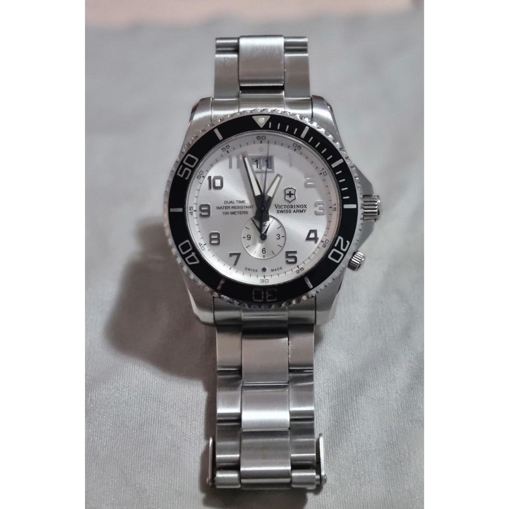 Victorinox Swiss Army Maverick GS Dual Time Watch 43mm Stainless Steel Jam