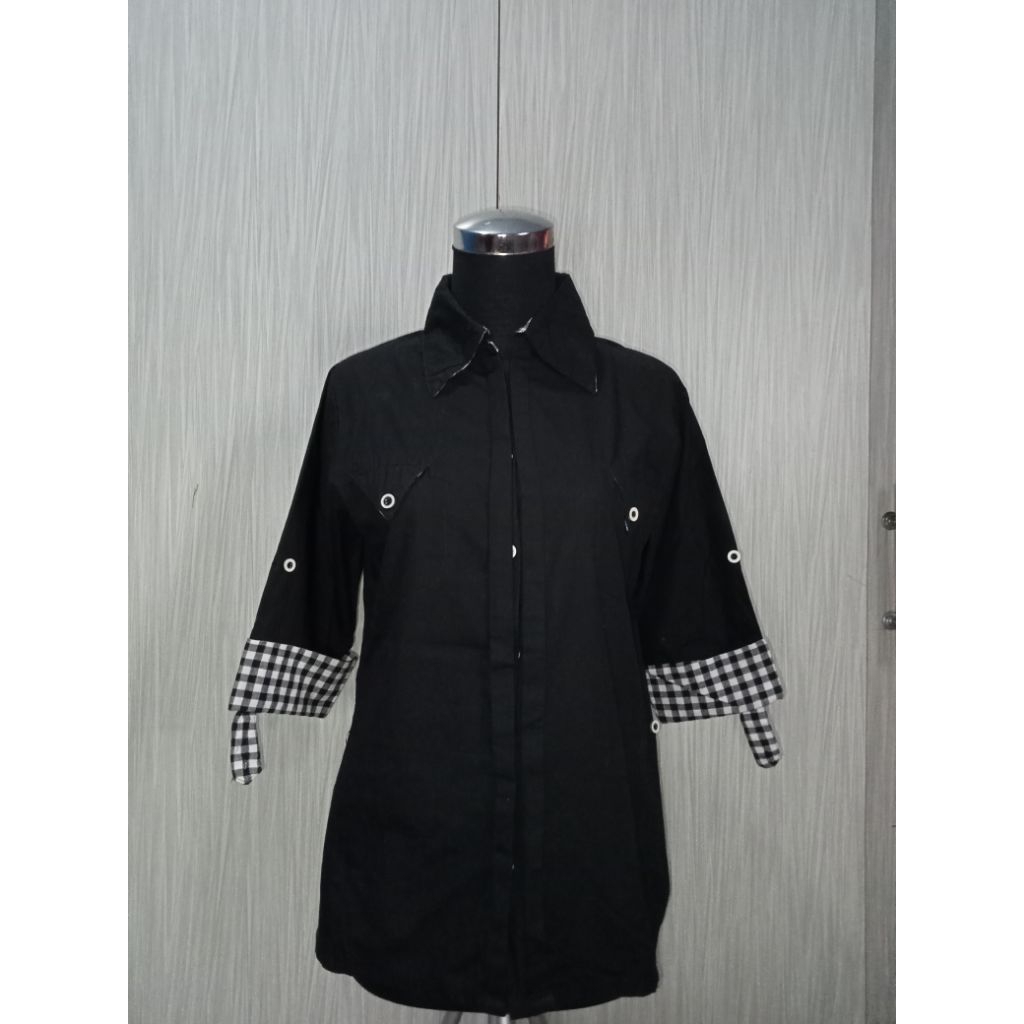 Preloved Pribadi - Kemeja wanita brand MISSTY - kemeja remaja kekinian - kemeja kotak kotak polos