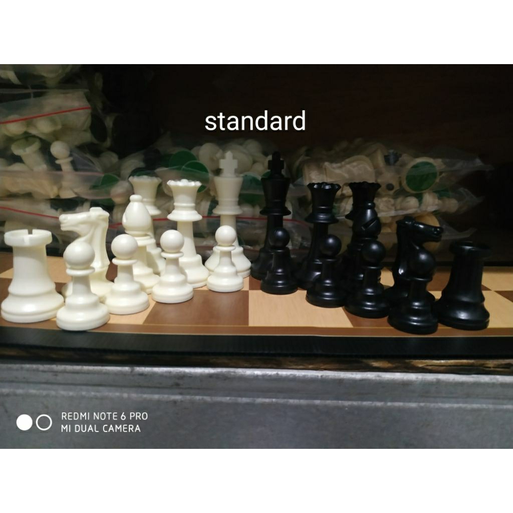 Catur import tipe plastik solid