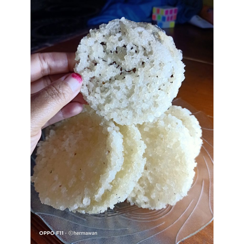 

Rengginang singkong/pathilo cemilan yg khas singkong