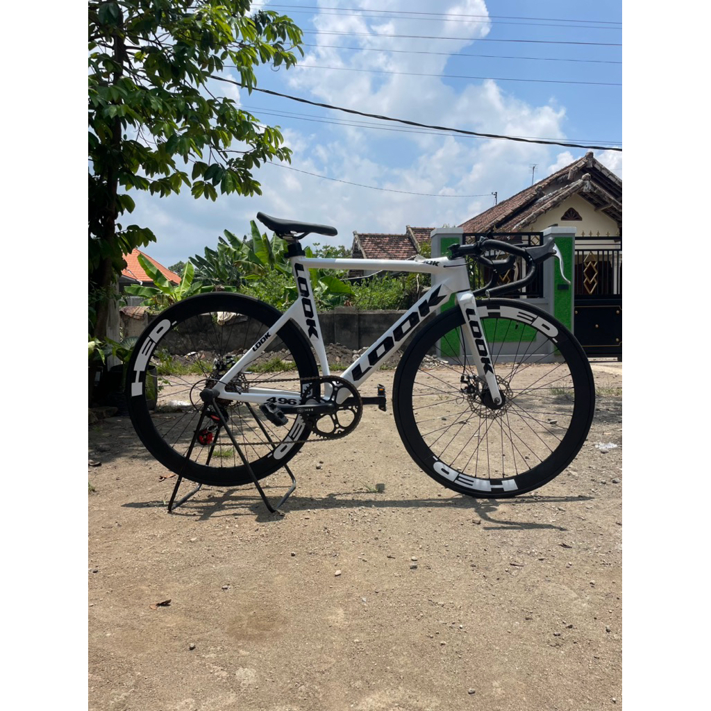 Sepeda Look roadbike putih