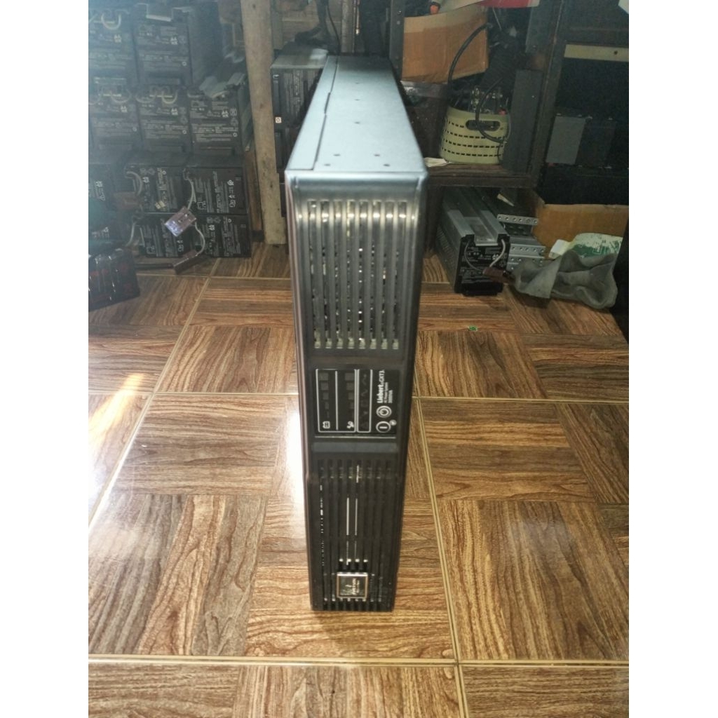 UPS EMERSON LIEBERT GXT3 3000VA 3KVA 2700W ONLINE PSW BATTERY BARU