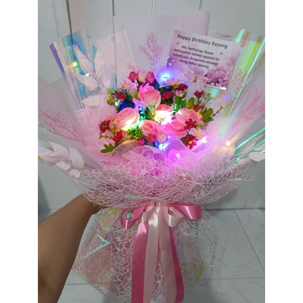 

BUKET ULTAH / BUKET VALENTINE / BUKET WISUDA / BUKET ANNIVERSARY / BUKET LAMPU / BUKET PINK / BUKET BUNGA / GIFT / HAMPERS / KADO