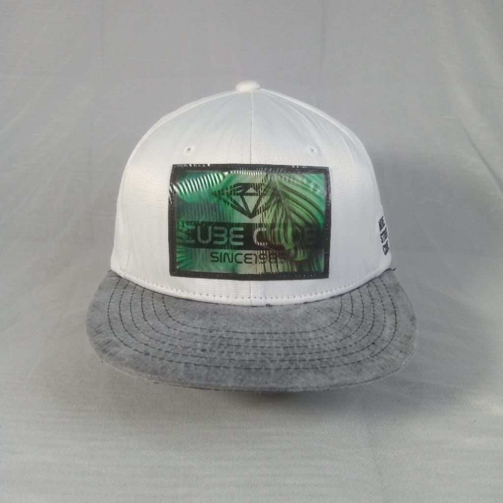 Topi Snapback Vintage Cube Code X Chung Lim