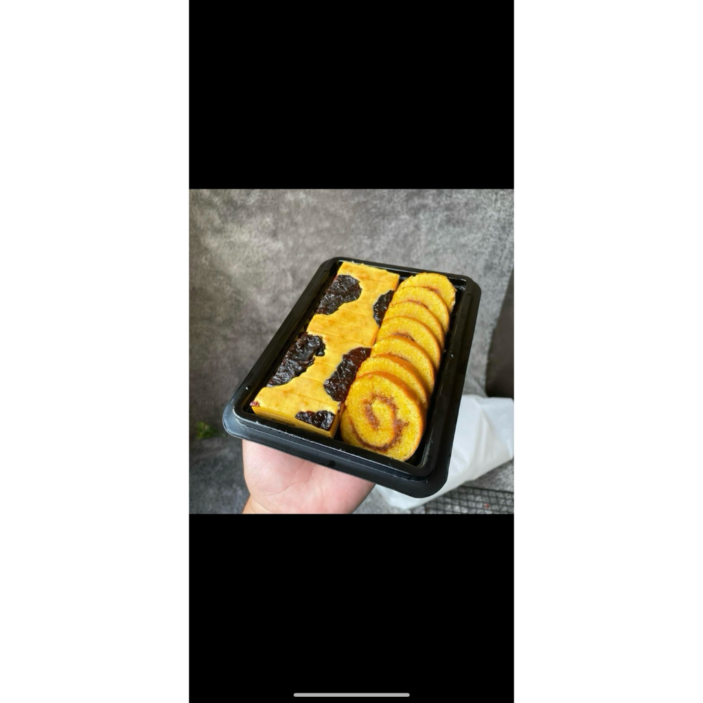 

Paket Duo Rupa ( Lapis legit premium prunes + dan lapis gulung nanas ) non tepung