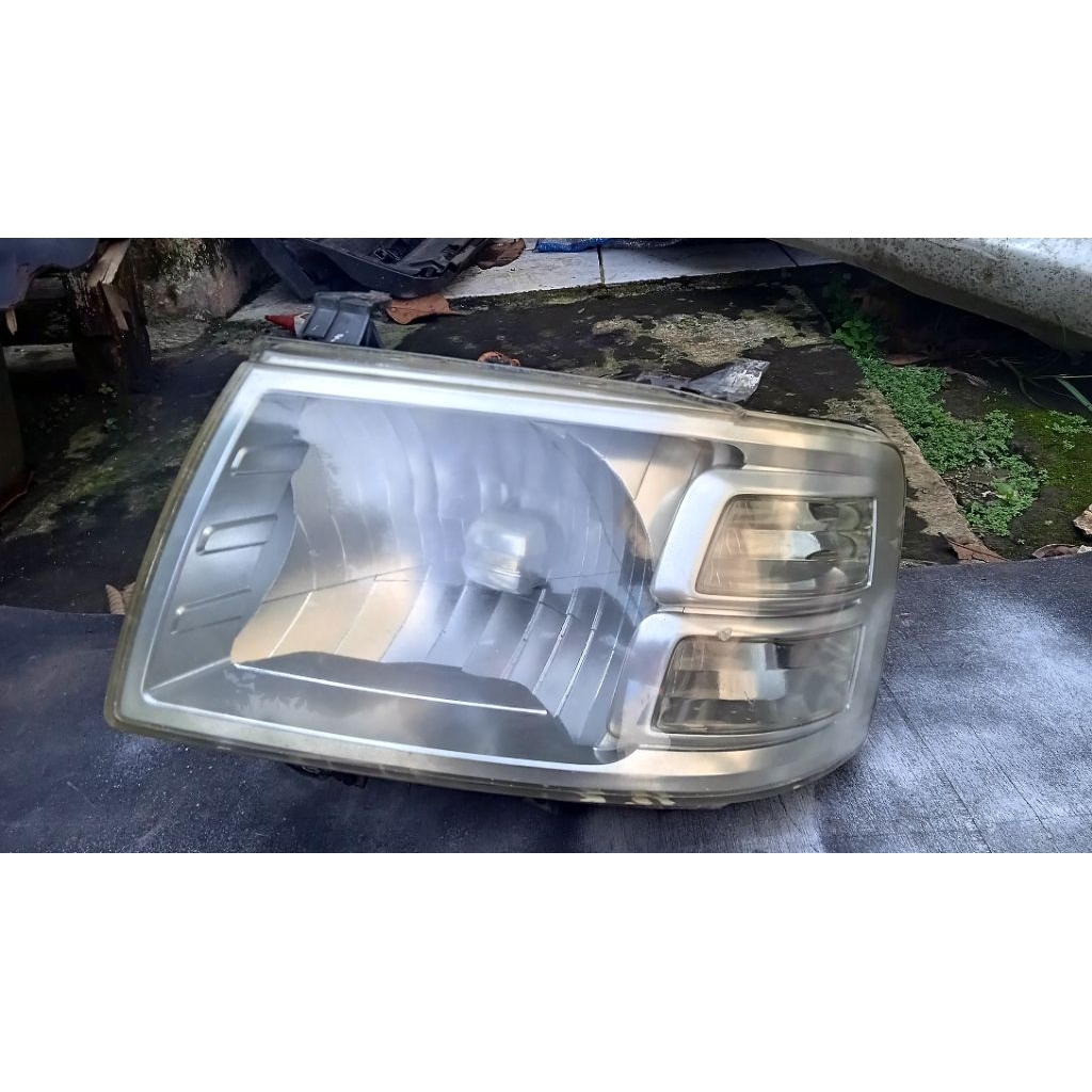 HEADLAMP LAMPU DEPAN FORD RANGER 2006 2007 2008 - ( KIRI ) Penumpang ORIGINAL Koito