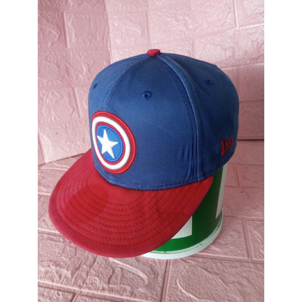 Topi Marvel Comics Captain America Shield Blue New Era 9Fifty Adjustable Snapback Hat