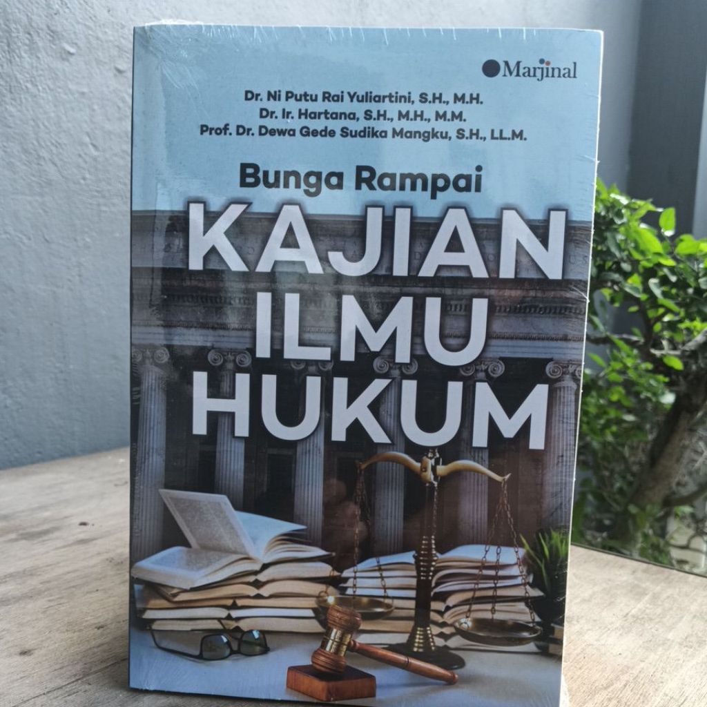 Buku Bunga Rampai Kajian Ilmu Hukum