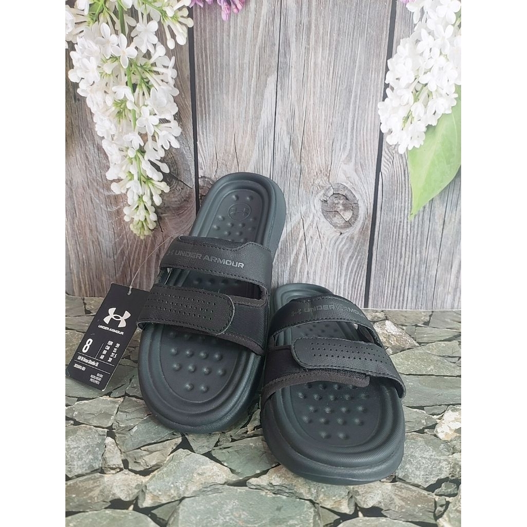 Sendal Under Armour Size 8